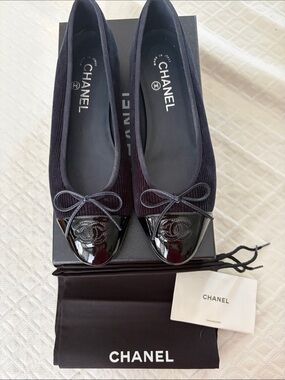 CHANEL Navy Corduroy Ballerina Flats with Patent Cap Toe